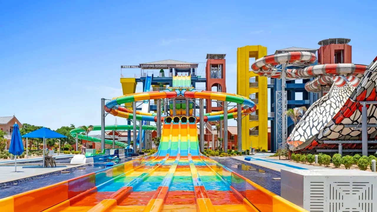 الفندق الباتروس ووتر فالي ريزورت نيفير لاند - الغردقة